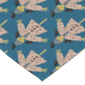 ハロウィーンのストローとラヴェンスパターン(の模様が)ある ショートテーブルランナー (コーナー)