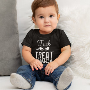 ハロウィーンのトリックまたはパーソナライズされた治療 ベビーTシャツ