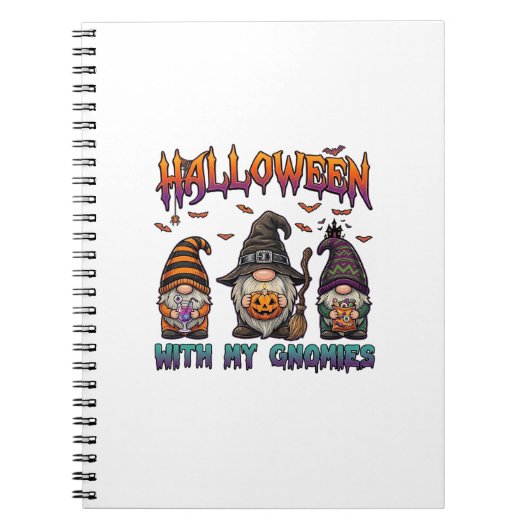 ハロウィーンのノーム 3人のノームと魔女の帽子とカボチャ_1 ノートブック (正面)