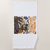 ハロウィーンのハイランド・カウズを待っている ビーチタオル (正面)