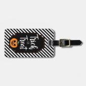 ハロウィーンのパーティーの好意をトリックまたは扱う ラゲッジタグ (正面横)