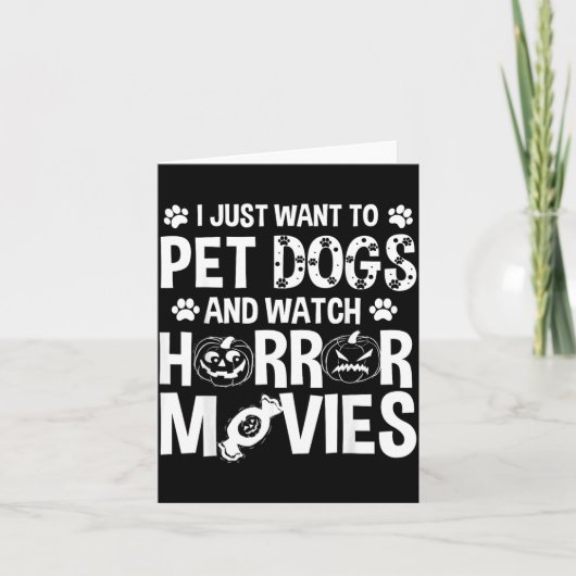 ハロウィーンのホラー映画を見ながら犬を撫でたい カード (正面)