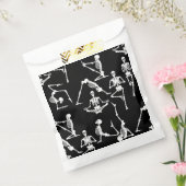 ハロウィーンのヨガスケルトン フェイバーバッグ (封をした状態)