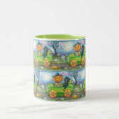 ハロウィーンのロードトリップ、ジャックと黒猫の友人 ツートーンマグカップ (中央)