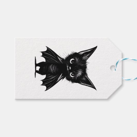 ハロウィーンの不機嫌な黒い子猫のこうもり衣装 ギフトタグ (正面(横))