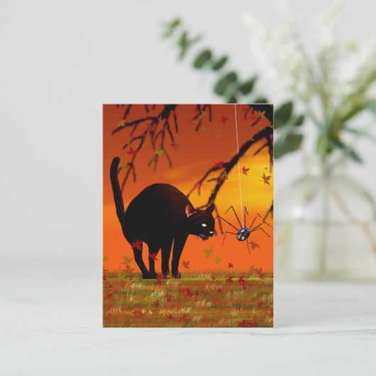 ハロウィーンの出会い – 黒猫とクモ ポストカード (スタンド正面)