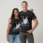 ハロウィーンの夜幽霊のよく出るは家、こうもり、カボチャ Tシャツ (ユニセックス)