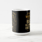 ハロウィーンの大きな美しい死亡記事を待っている コーヒーマグカップ (中央)