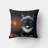 ハロウィーンの子猫とカボチャ クッション (裏面)