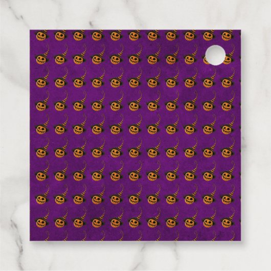 ハロウィーンの小さなオレンジ色のカボチャのトリックまたは治療 フェイバータグ (裏面)