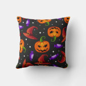 ハロウィーンの怖い飾り 黒い背景にカボチャ 魔女の帽子 クッション (裏面)