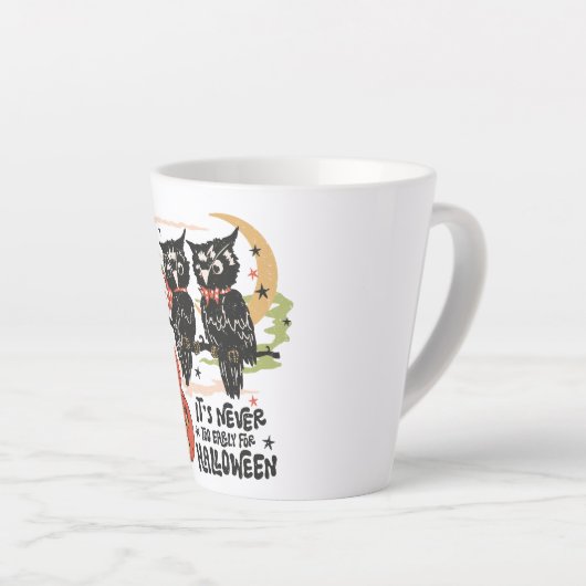 ハロウィーンの時間が早すぎることはない カフェラテマグ (右アングル)