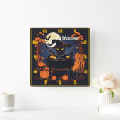 ハロウィーンの月の下で黒い猫を醸造するポーション スクエア壁時計 (ホーム)