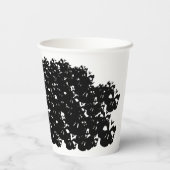 ハロウィーンの白黒のスカルは不気味な山 紙コップ (裏面)