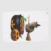 ハロウィーンの縁側の猫。クラシックTシャツ ゴルフタオル (横)