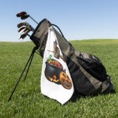 ハロウィーンの縁側の猫。クラシックTシャツ ゴルフタオル (グリーン)