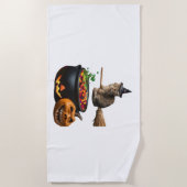 ハロウィーンの縁側の猫。クラシックTシャツ ビーチタオル (正面)