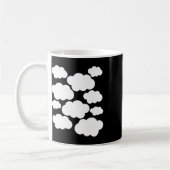 ハロウィーンの衣装の白い雲 コーヒーマグカップ (左)