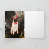 ハロウィーンの衣装を着たパグ犬 カード (内部)