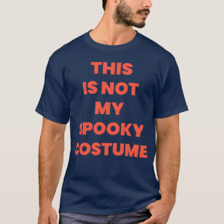 ハロウィーンの衣装を着た少年ではない Tシャツ