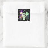 ハロウィーンの衣装を着た3人の子供 スクエアシール (バッグ)