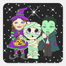 ハロウィーンの衣装を着た3人の子供