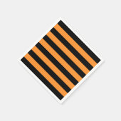 ハロウィーンの衣装パーティー。黒とオレンジのストライプ スタンダードカクテルナプキン (角)