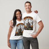 ハロウィーンの請求書回収の魔女の箒が壊れたデザイン Tシャツ (ユニセックス)