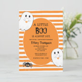 ハロウィーンの赤ちゃんシャワーに少しブー 招待状 (スタンド正面)