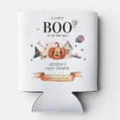 ハロウィーンの赤ちゃんシャワーの途中の小さなブー 缶クーラー (裏面)