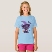 ハロウィーンの魔女に扮した陽気な犬 Tシャツ (正面フル)