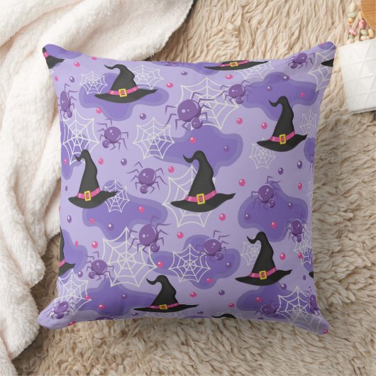 ハロウィーンの魔帽子とクモ付きの紫 クッション (ブランケット)