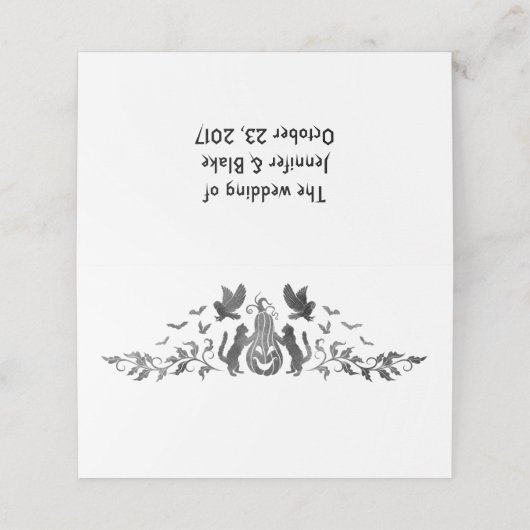 ハロウィーンをテーマにしたゴシック結婚の折り畳み座席表 プレイスカード (外部開封)