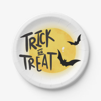 ハロウィーンをトリックまたは治療する ペーパープレート