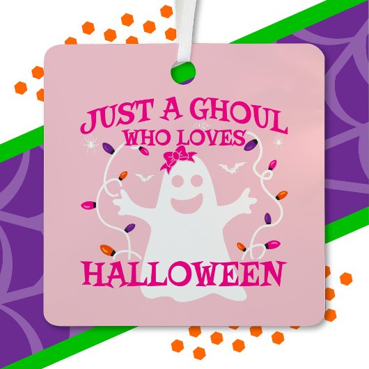 ハロウィーンを愛する少女かわいいピンクの幽霊 メタルオーナメント