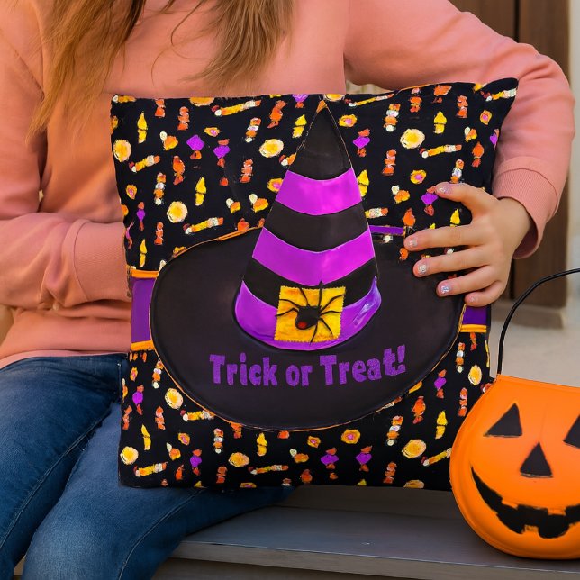ハロウィーンウィッチハット/トリックまたはトリート アウトドアクッション (Add cozy ambiance to your porch with outdoor Halloween Pillow)