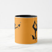 ハロウィーンウィッチブラックキャットヨガオレンジかわいい マグカップ (中央)