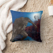 ハロウィーンウルフ人狼フルムーン クッション (ブランケット)