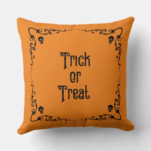 ハロウィーンカボチャのオレンジとブラックトリックまたはトリート クッション (裏面)