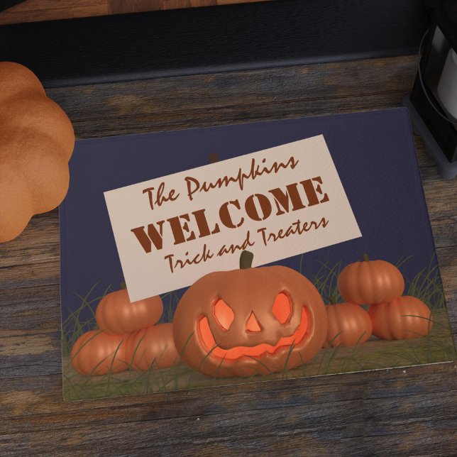 ハロウィーンカボチャのトリックまたはトリートウェルカムドormat ドアマット (Welcome your trick and treaters with this creepy pumpkin Halloween doormat!)
