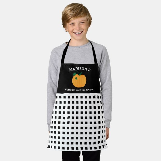 ハロウィーンカボチャ彫刻エプロン エプロン (着用した状態)