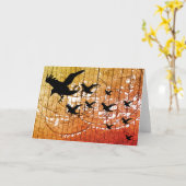 ハロウィーンカラスが城焼け幽霊のよく出るの間を飛ぶ カード (黄色い花)