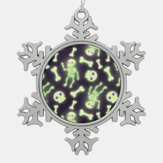 ハロウィーンカ不気味ウトスケルトンボーンズスカル スノーフレークピューターオーナメント (正面)