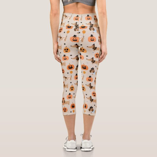 ハロウィーンコスチュームパターンのダックスフント カプリレギンス (裏面)