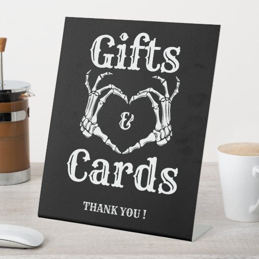 ハロウィーンゴシックのギフトとカードスカルハンズサイン 台座サイン (インサイチュ)