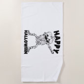 ハロウィーンスケルトンとカボチャ – ハッピーハローウィン ビーチタオル (正面)