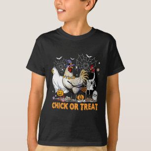 ハロウィーンチキンカボチャのシックまたは不気味治療 Tシャツ