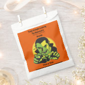 ハロウィーントリックまたはパーソナライズ名を扱う フェイバーバッグ (クリップ留めされた状態)