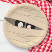 ハロウィーントリックまたは可愛いママの目を扱う ペーパープレート