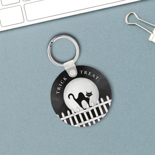 ハロウィーントリックまたは怖不気味い黒猫を扱う キーホルダー